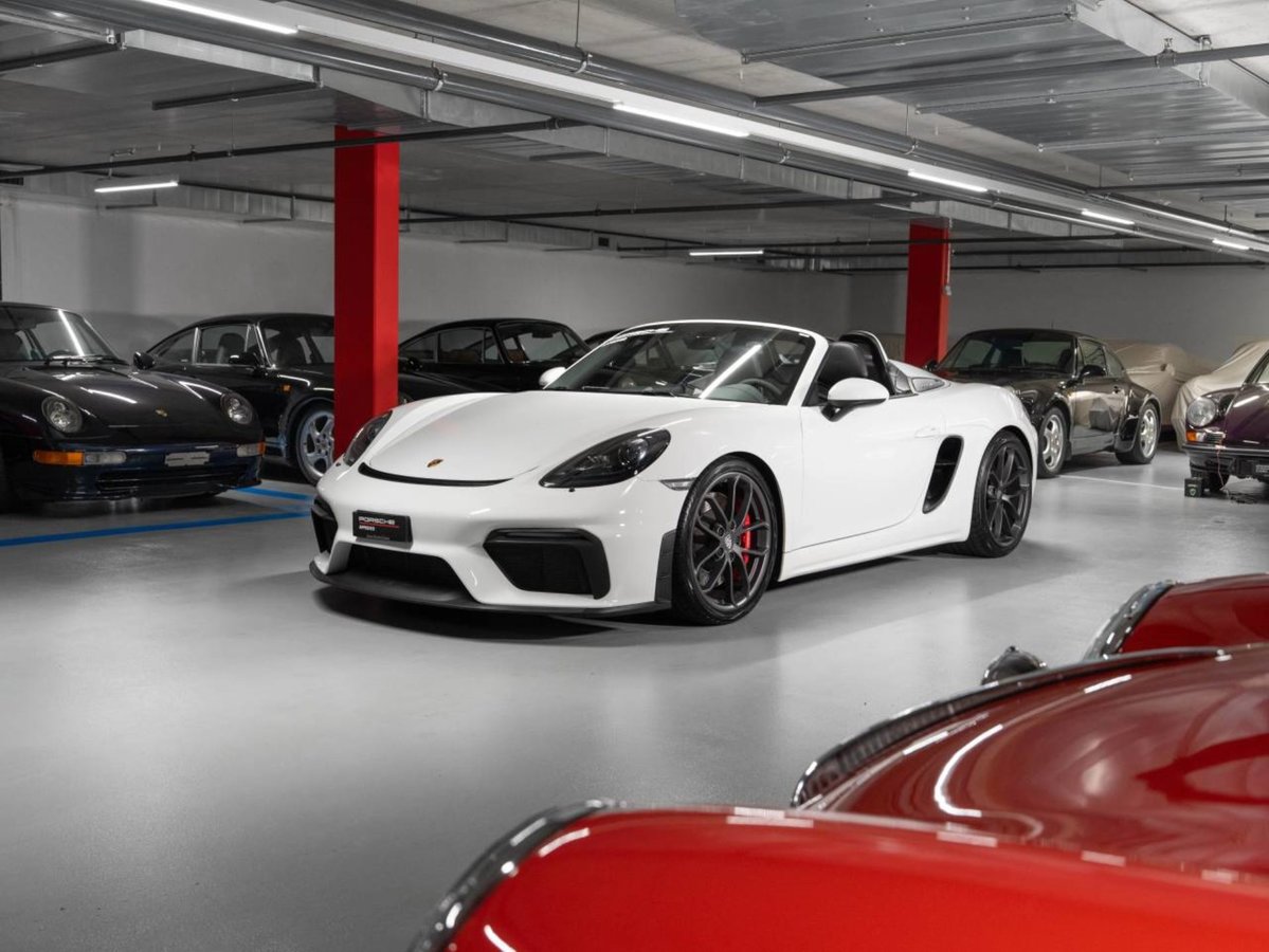 PORSCHE 718 Spyder