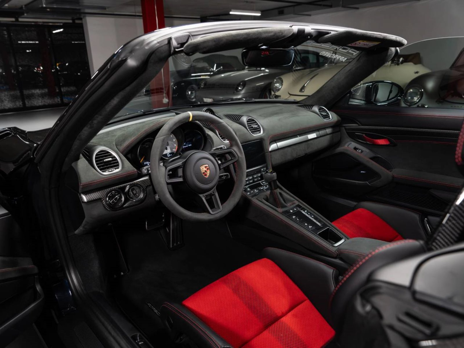 PORSCHE 718 Spyder RS, Petrol, Second hand / Used, Automatic - 4