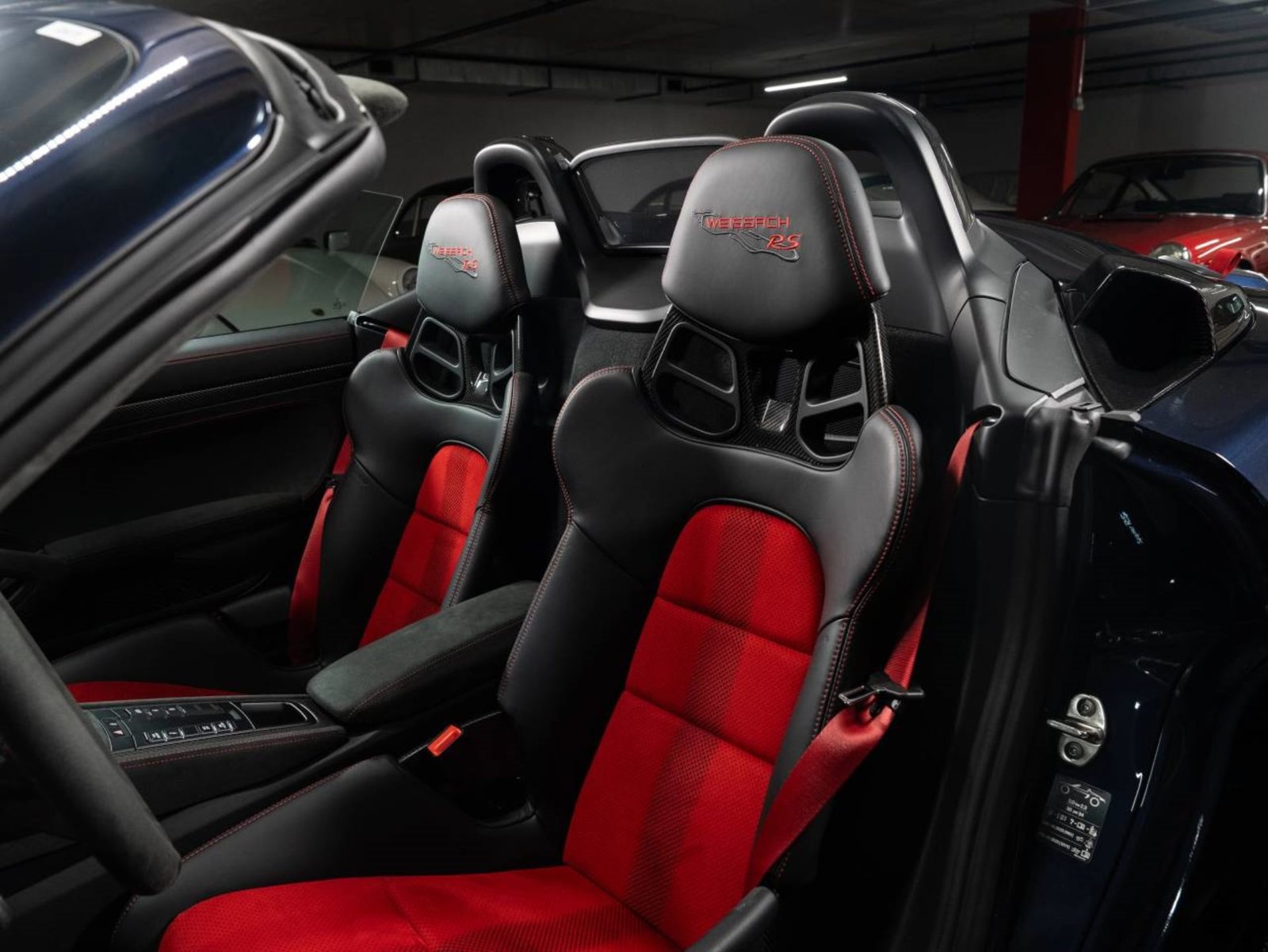 PORSCHE 718 Spyder RS, Petrol, Second hand / Used, Automatic - 5