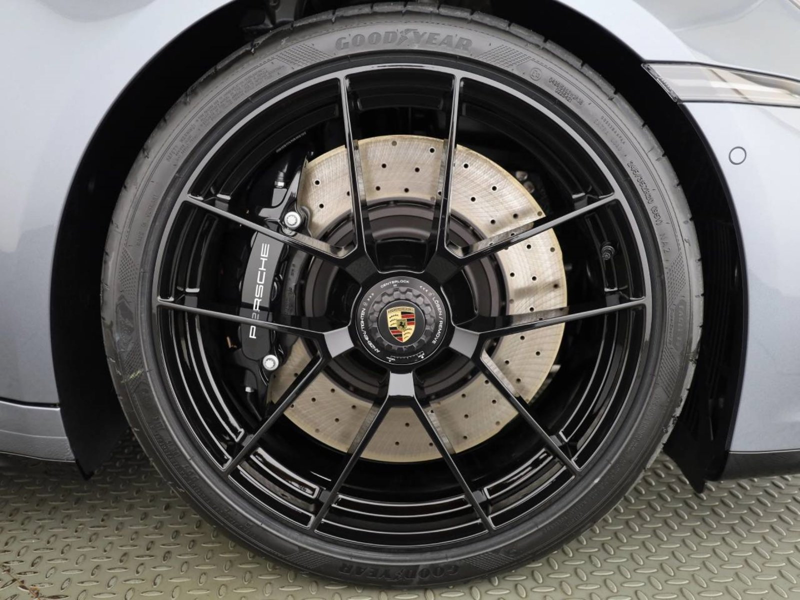 PORSCHE 911 Carrera 4 GTS Cabriolet, Neuwagen, Automatik - 6