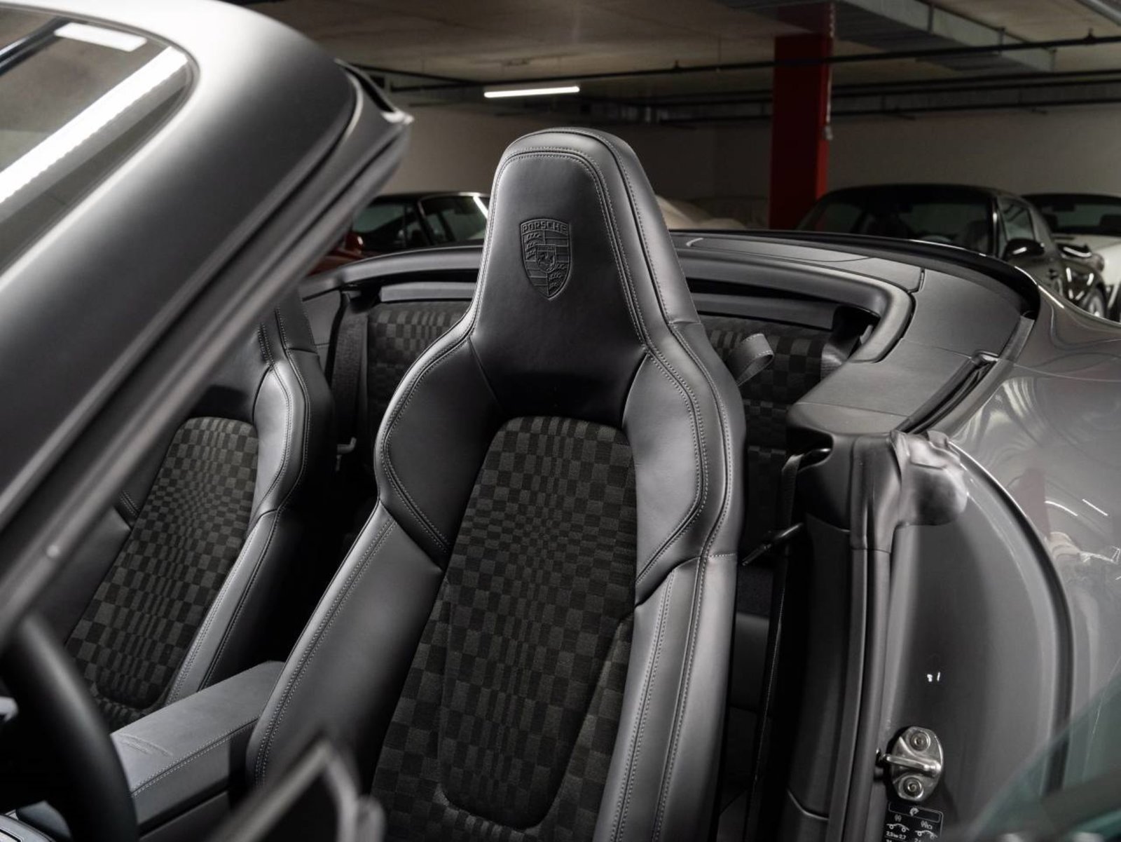 PORSCHE 911 Spirit 70, Mild-Hybrid Petrol/Electric, New car, Automatic - 5