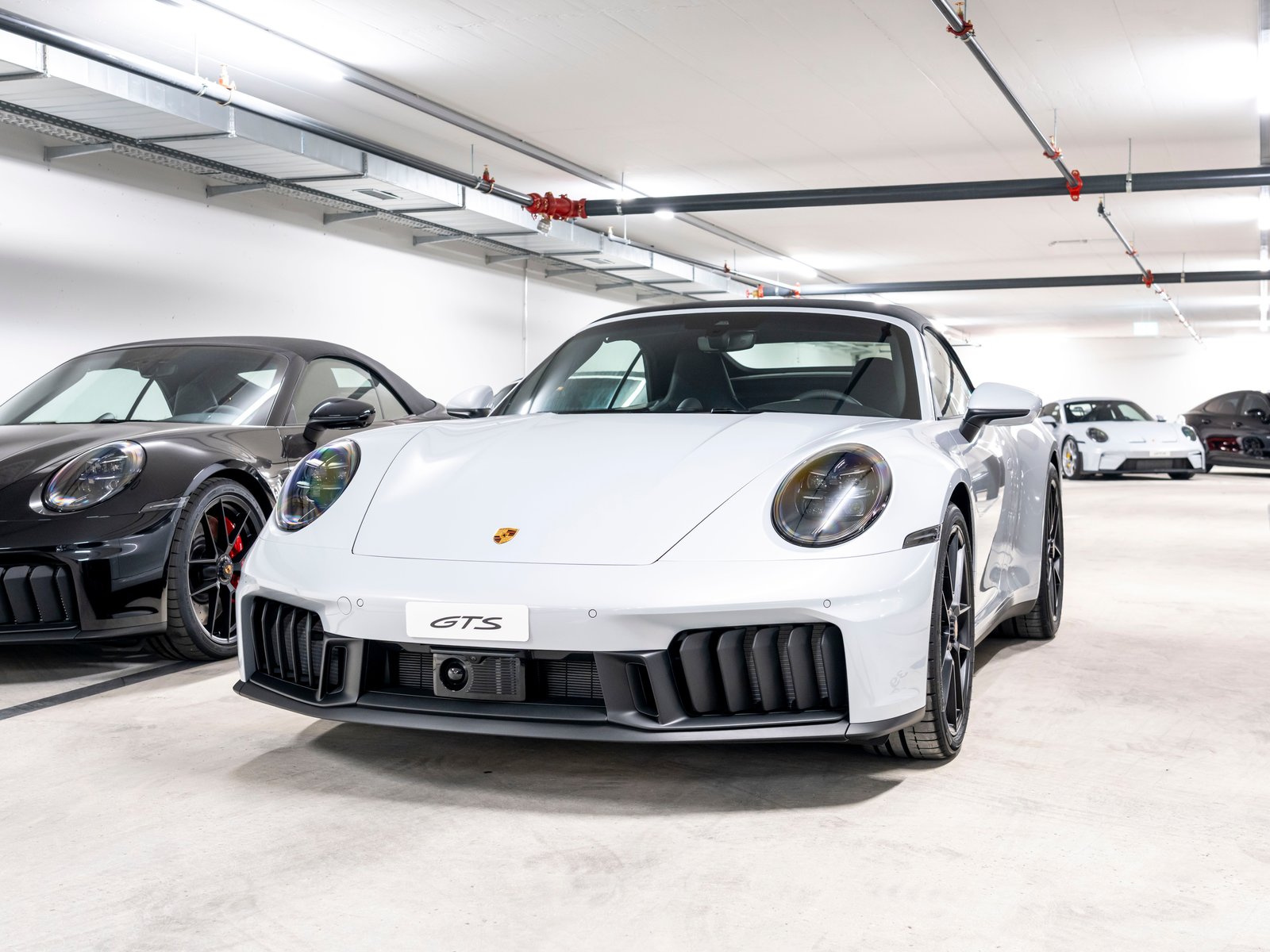 PORSCHE 911 Carrera 4 Cabriolet GTS PDK 541 cv, Voll-Hybrid Benzin/Elektro, Neuwagen, Automat