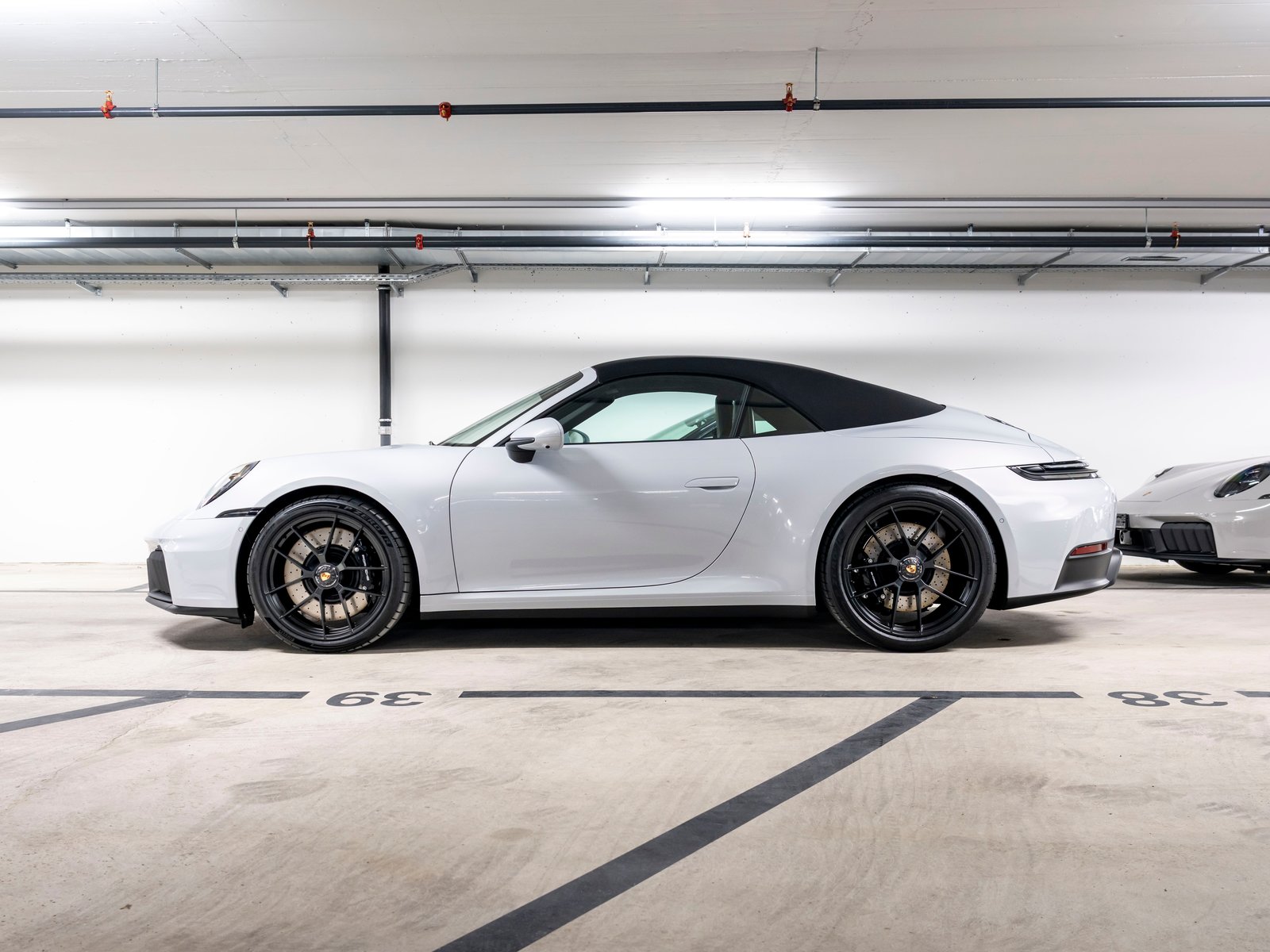 PORSCHE 911 Carrera 4 Cabriolet GTS PDK 541 cv, Voll-Hybrid Benzin/Elektro, Neuwagen, Automat - 2