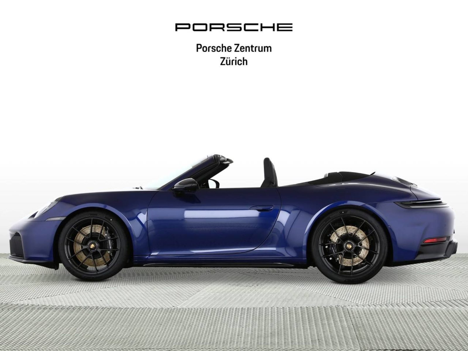 PORSCHE 911 Carrera GTS Cabriolet, Mild-Hybrid Petrol/Electric, New car, Automatic - 3