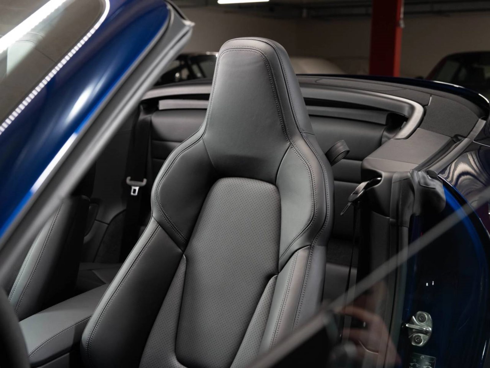 PORSCHE 911 Carrera 4 GTS Cabriolet, Hybride Léger Essence/Électricité, Voiture nouvelle, Automatique - 5