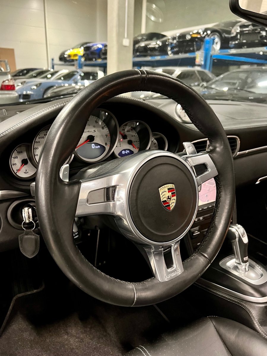 PORSCHE 911 Cabrio Turbo S PDK, Benzin, Occasion / Gebraucht, Automatik - 7