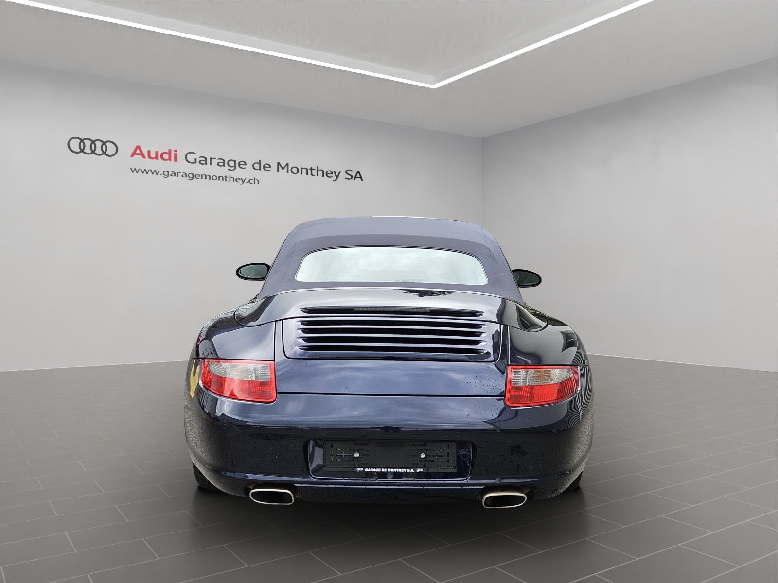 PORSCHE 911 Cabrio Carrera 4, Petrol, Second hand / Used, Manual - 5