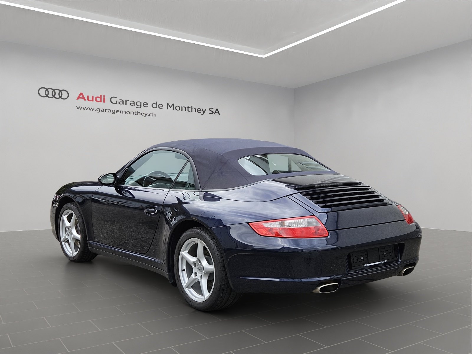 PORSCHE 911 Cabrio Carrera 4, Petrol, Second hand / Used, Manual - 6