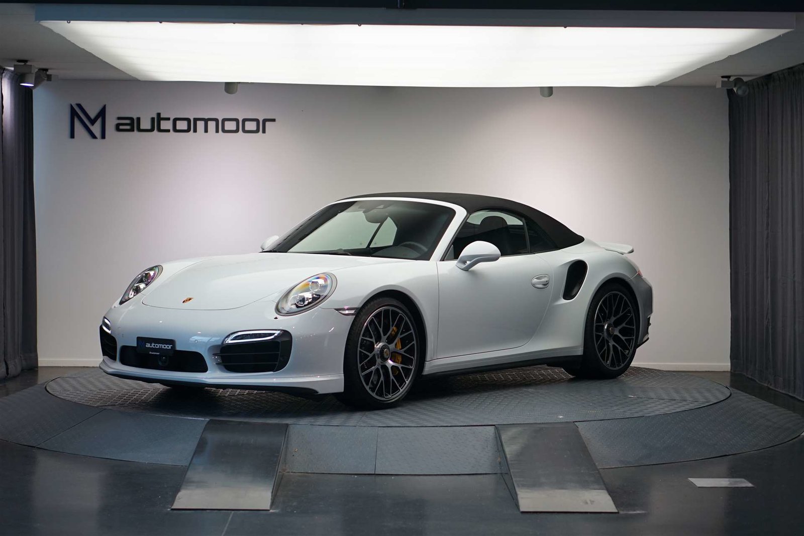 PORSCHE 911 Turbo S Cabrio PDK *CH-Fahrzeug* *wenig KM*, Petrol, Second hand / Used, Automatic - 2