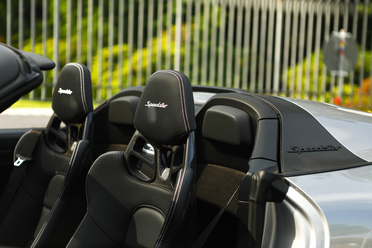 PORSCHE 911 Speedster, Essence, Occasion / Utilisé, Manuelle - 6