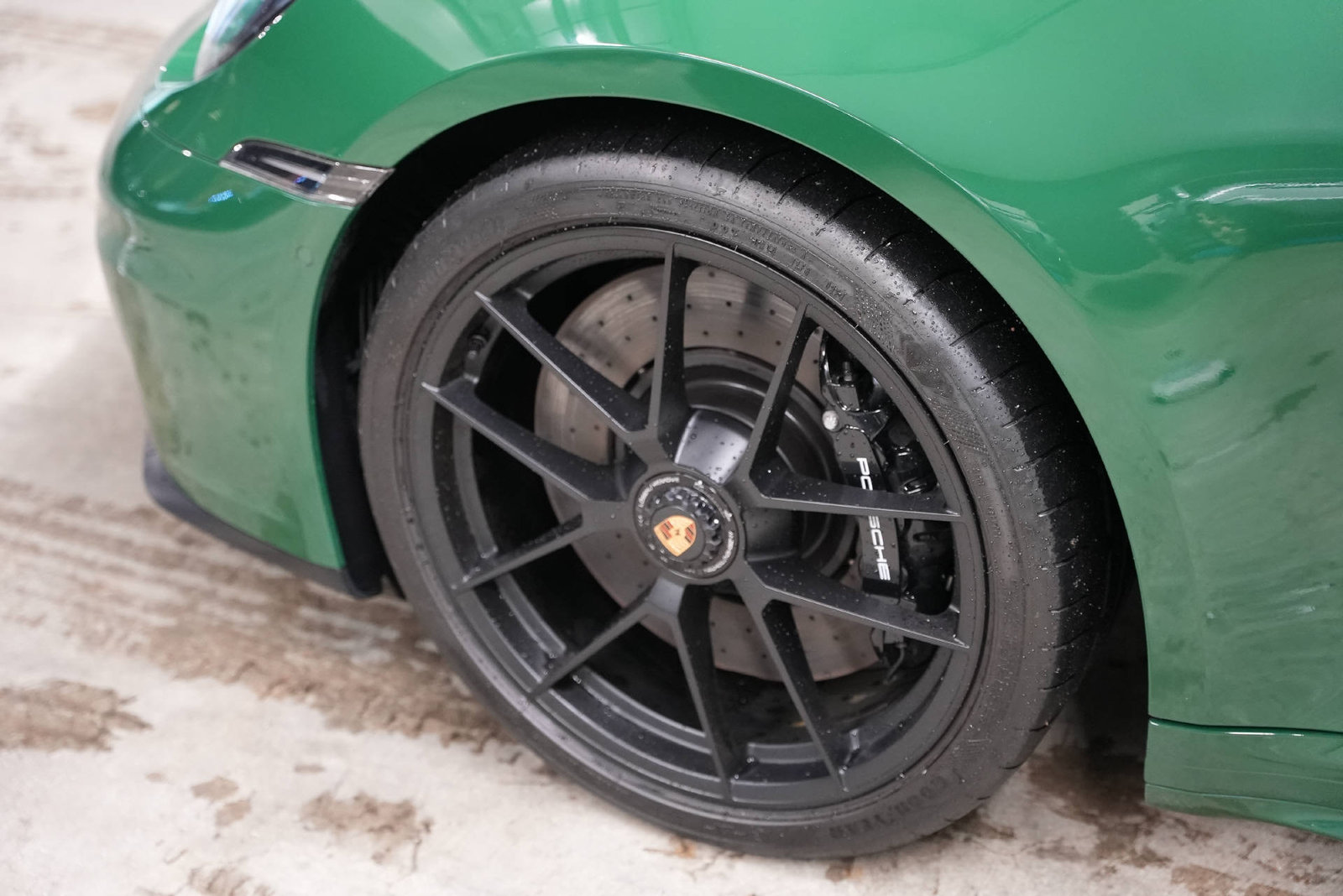 PORSCHE 911 Targa 4 GTS Irischgrün, Mild-Hybrid Benzin/Elektro, Occasion / Gebraucht, Automatik - 6