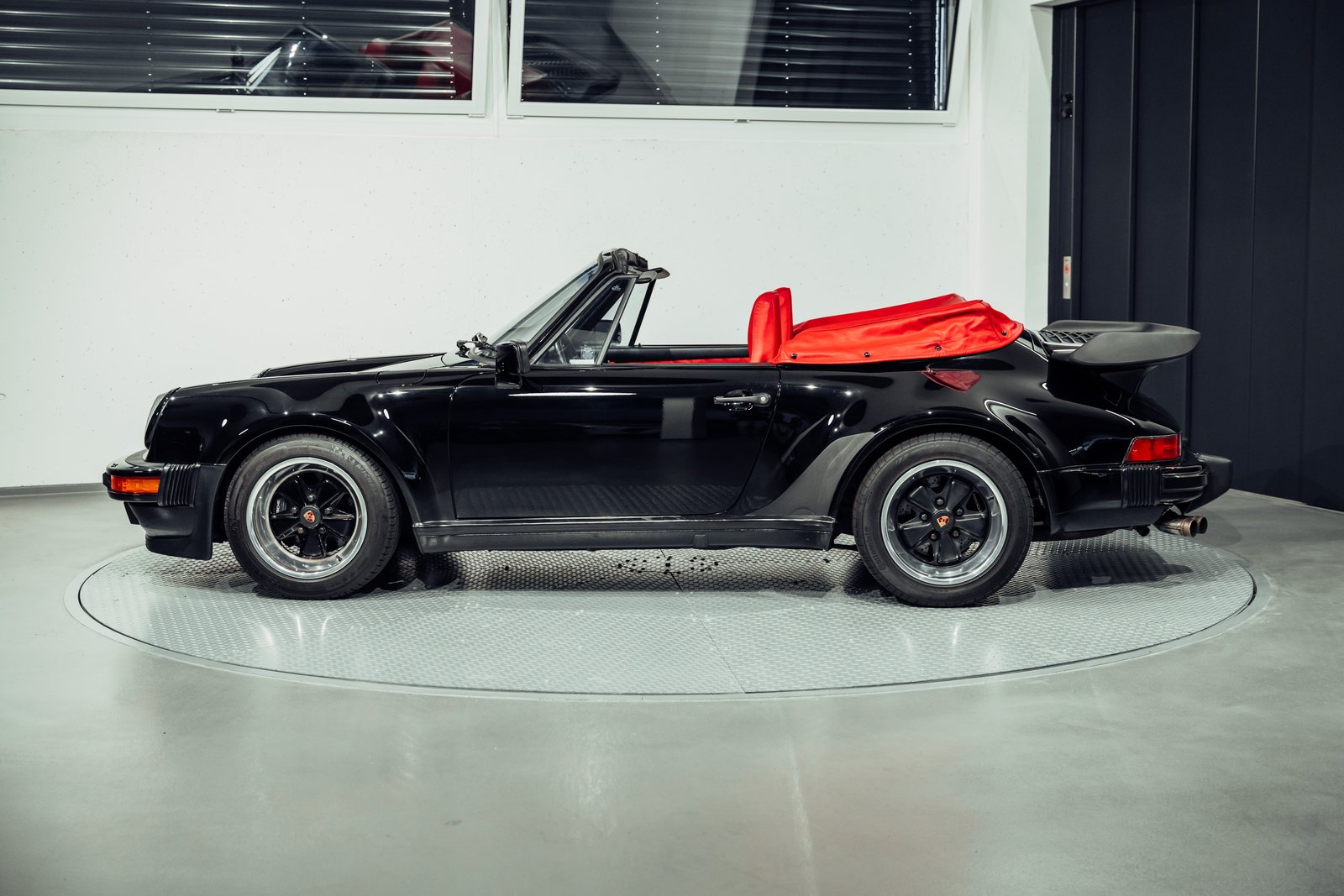 PORSCHE 911 930 3.3 Turbo Cabrio, Essence, Occasion / Utilisé, Manuelle - 2