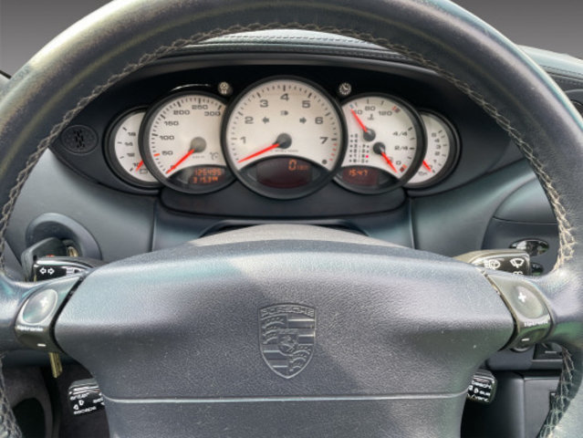 PORSCHE 911 Carrera Cabrio, Occasion / Utilisé, Automatique - 7