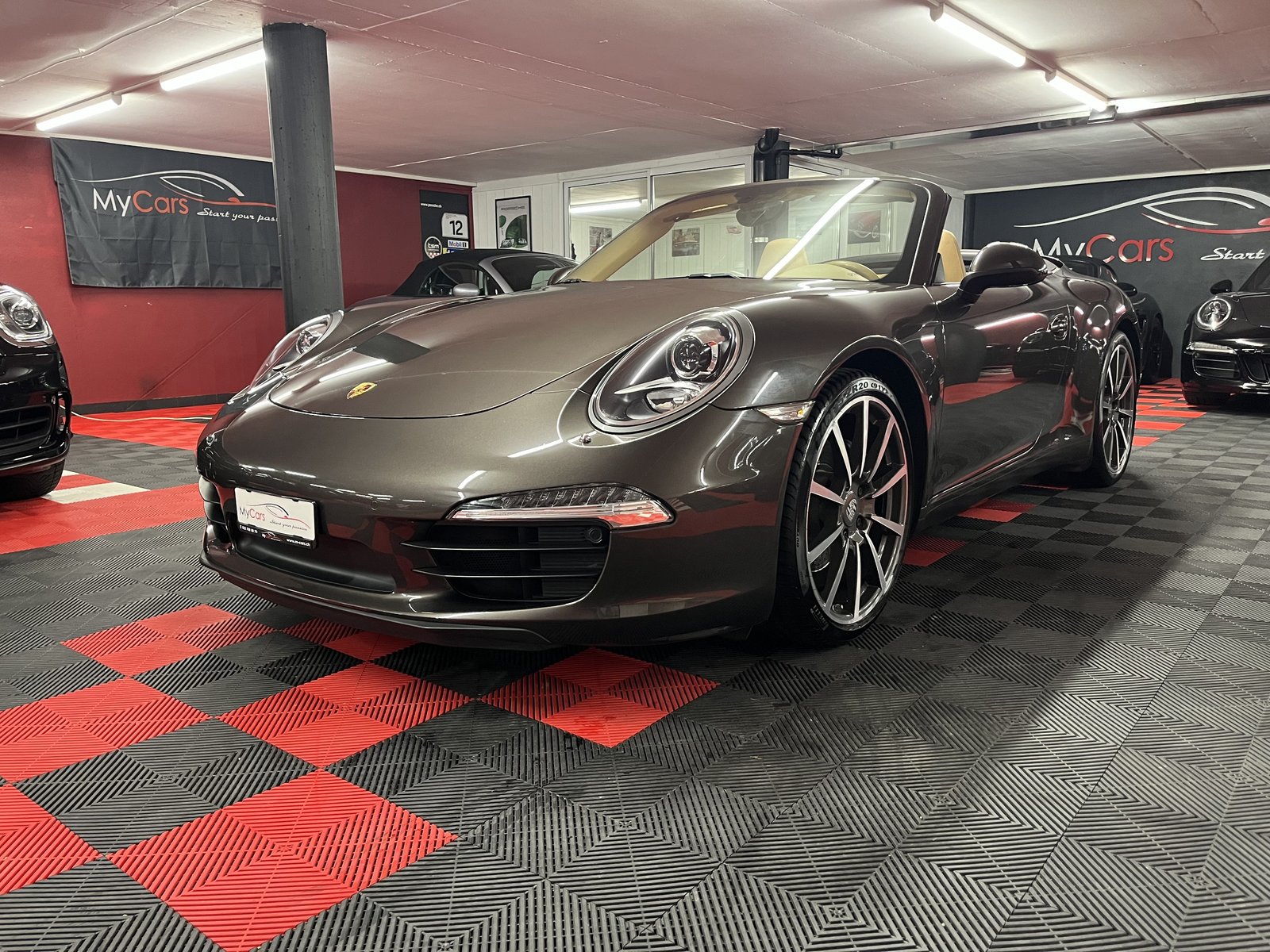 PORSCHE 911 Cabrio Carrera PDK, Petrol, Second hand / Used, Automatic - 3