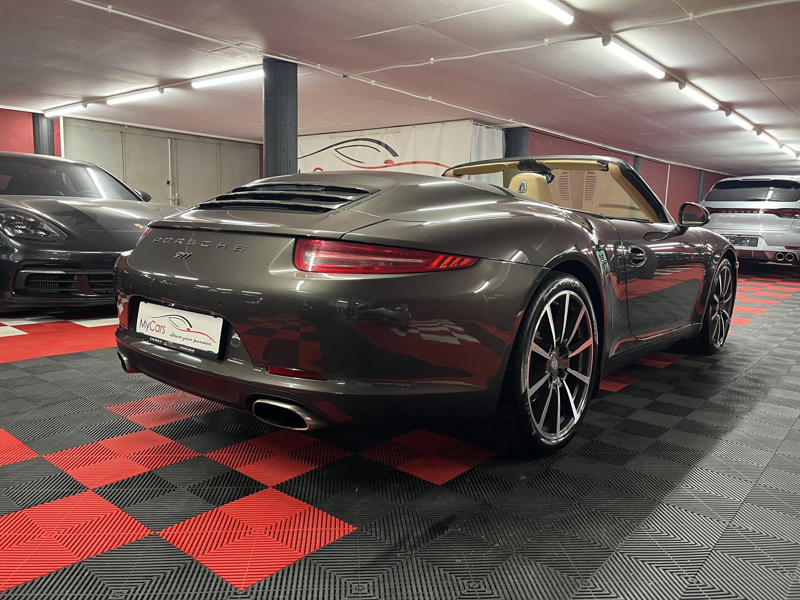 PORSCHE 911 Cabrio Carrera PDK, Petrol, Second hand / Used, Automatic - 7