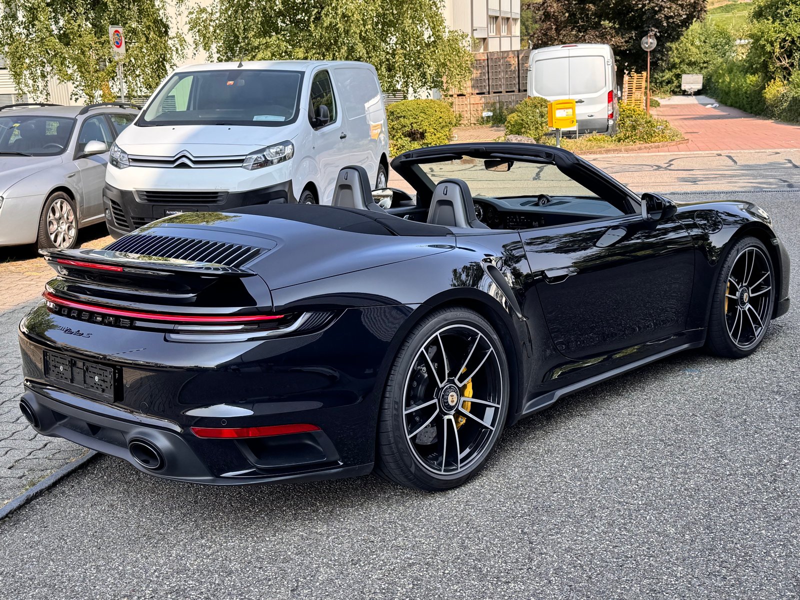 PORSCHE 911 Turbo S Cabriolet PDK, Petrol, Second hand / Used, Automatic - 3