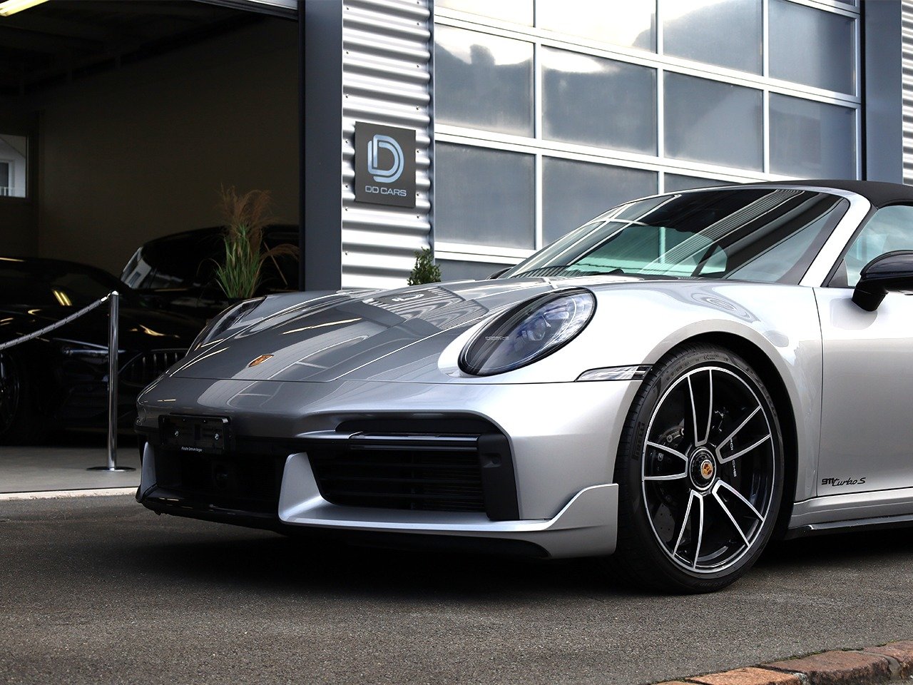 PORSCHE 911 Turbo S Cabriolet PDK / 2426.- Monatlich, Petrol, Second hand / Used, Automatic - 2