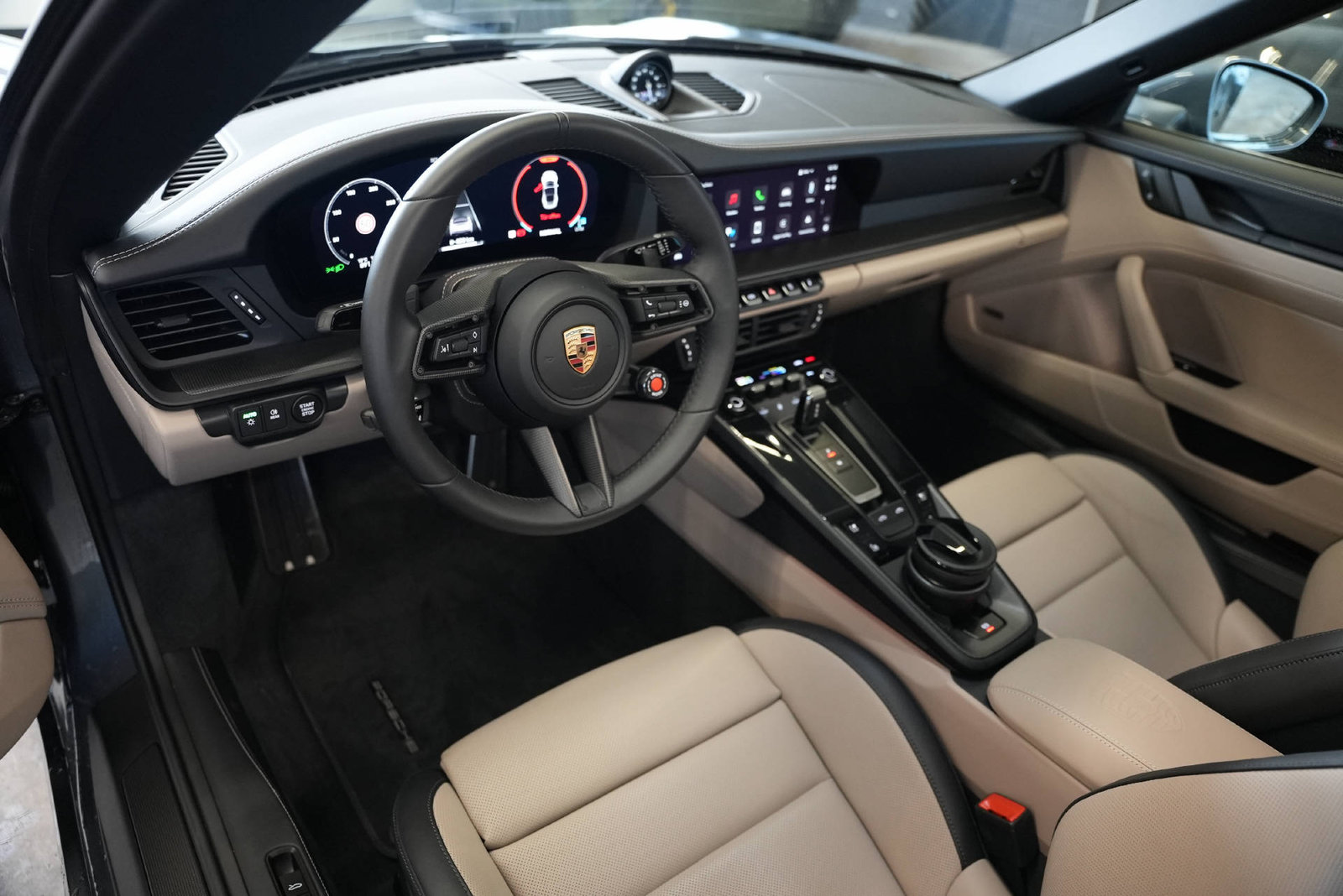 PORSCHE 911 Targa 4 GTS, Mild-Hybrid Benzin/Elektro, Occasion / Gebraucht, Automatik - 7