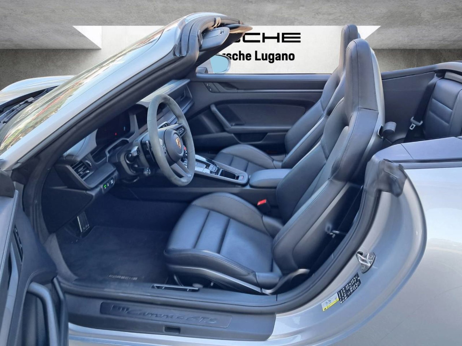 PORSCHE 911 Carrera 4 GTS Cabriolet, Hybride Léger Essence/Électricité, Occasion / Utilisé, Automatique - 4