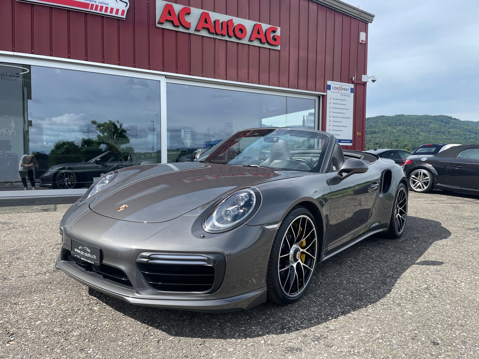PORSCHE 911 Turbo S Cabrio PDK, Petrol, Second hand / Used, Automatic - 3