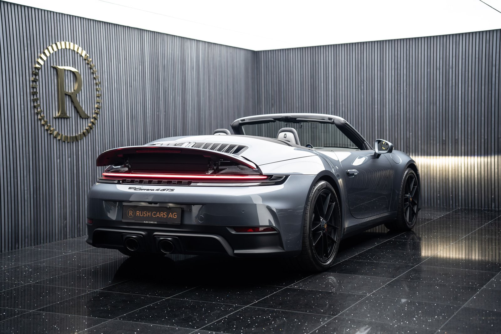PORSCHE 911 Carrera 4 Cabriolet GTS PDK, Hybride Léger Essence/Électricité, Occasion / Utilisé, Automatique - 5