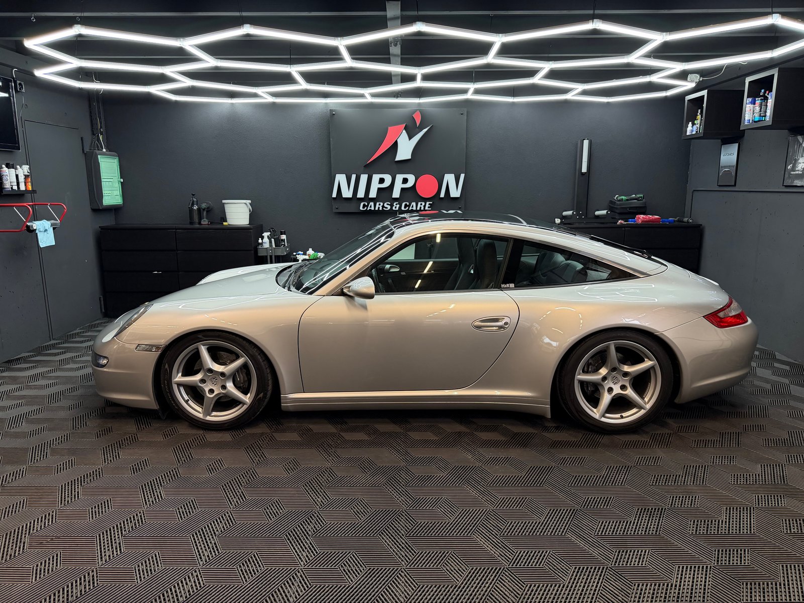 PORSCHE 911 Carrera 4, Petrol, Second hand / Used, Automatic - 3