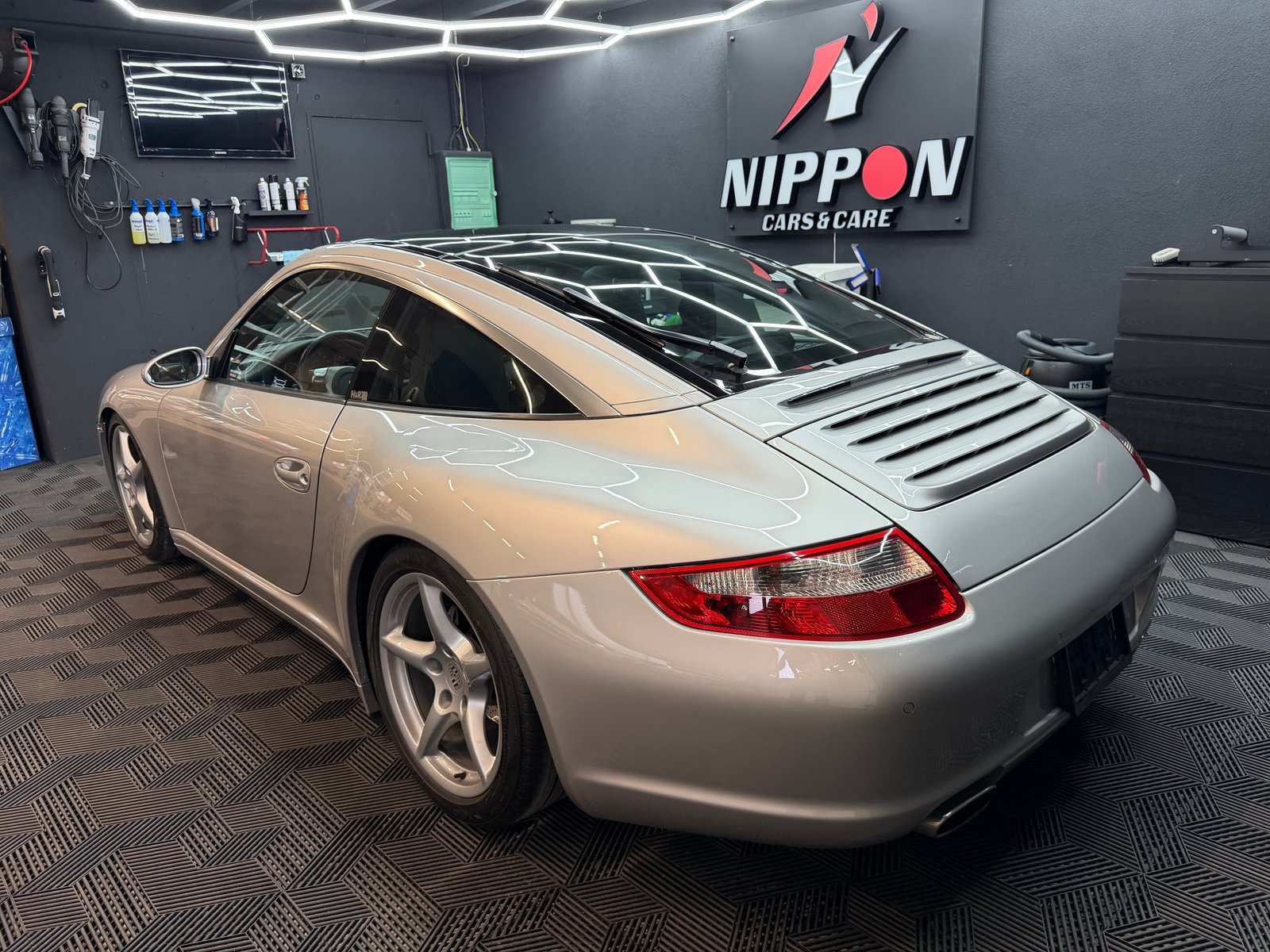 PORSCHE 911 Carrera 4, Petrol, Second hand / Used, Automatic - 4