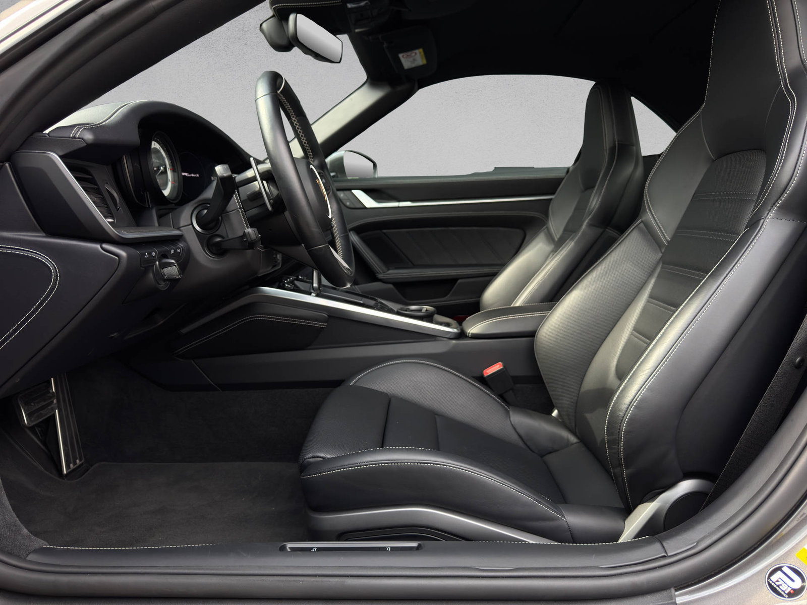 PORSCHE 911 Turbo S Cabriolet, Petrol, Second hand / Used, Automatic - 7