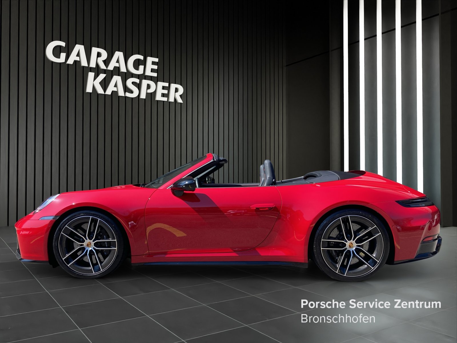 PORSCHE 911 Carrera 4 GTS Cabriolet, Mild-Hybrid Petrol/Electric, Second hand / Used, Automatic - 2