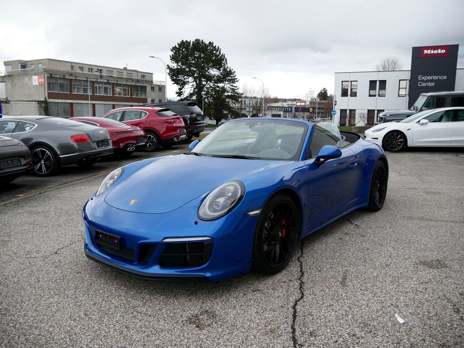 PORSCHE 911 Carrera 4 GTS Cabrio PDK