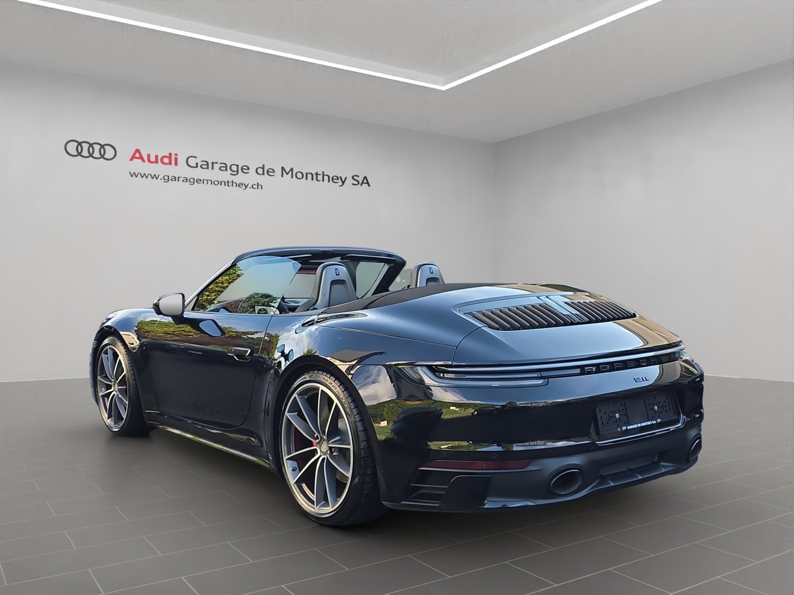 PORSCHE 911 Carrera 4S Cabriolet PDK, Petrol, Second hand / Used, Automatic - 4