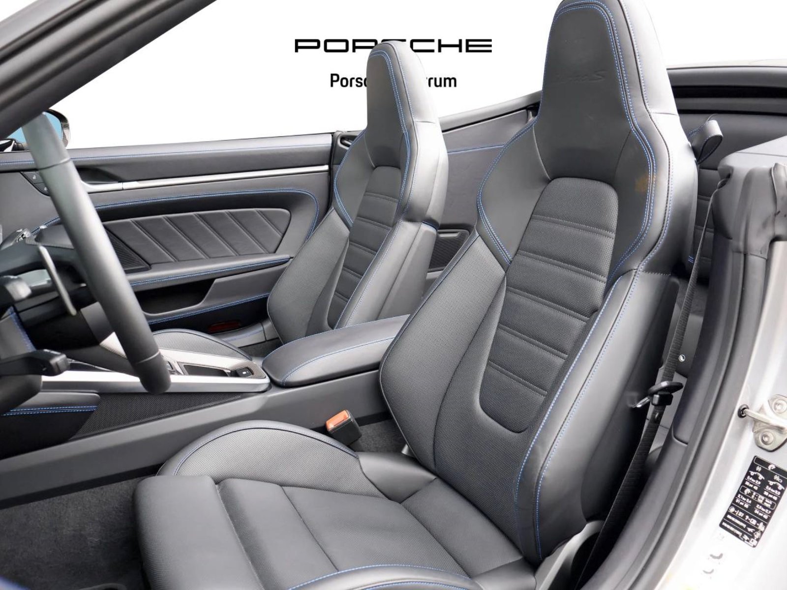 PORSCHE 911 Turbo S Cabriolet, Petrol, Second hand / Used, Automatic - 5