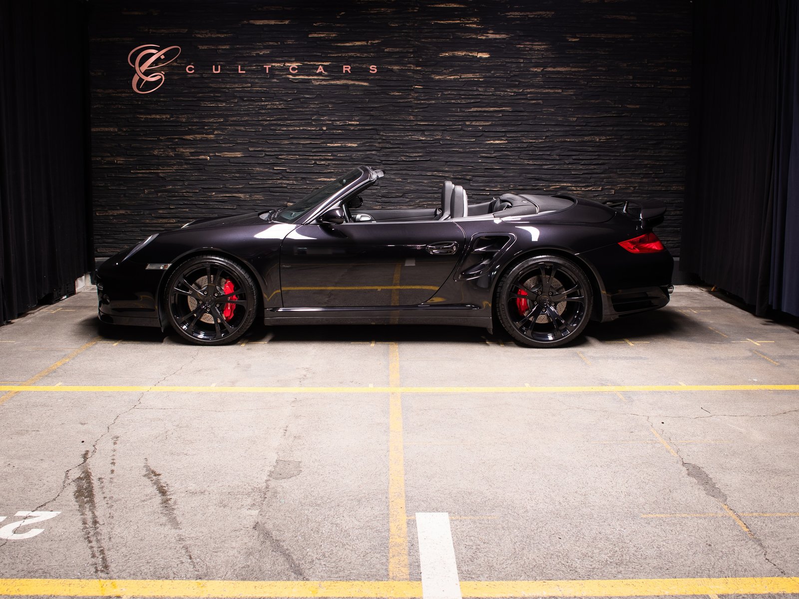 PORSCHE 911 Turbo Cabriolet, Essence, Occasion / Utilisé, Manuelle - 3