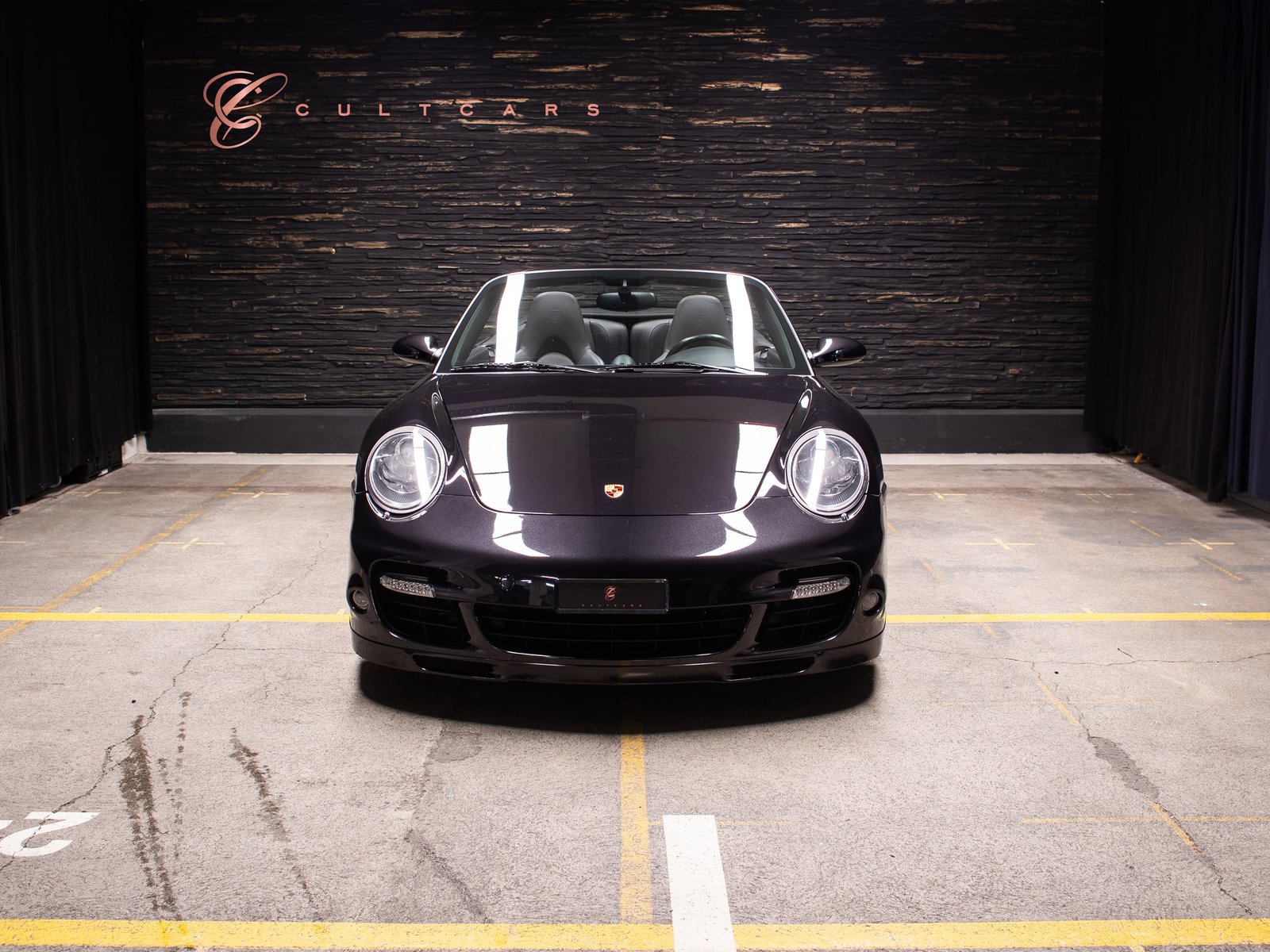 PORSCHE 911 Turbo Cabriolet, Essence, Occasion / Utilisé, Manuelle - 4