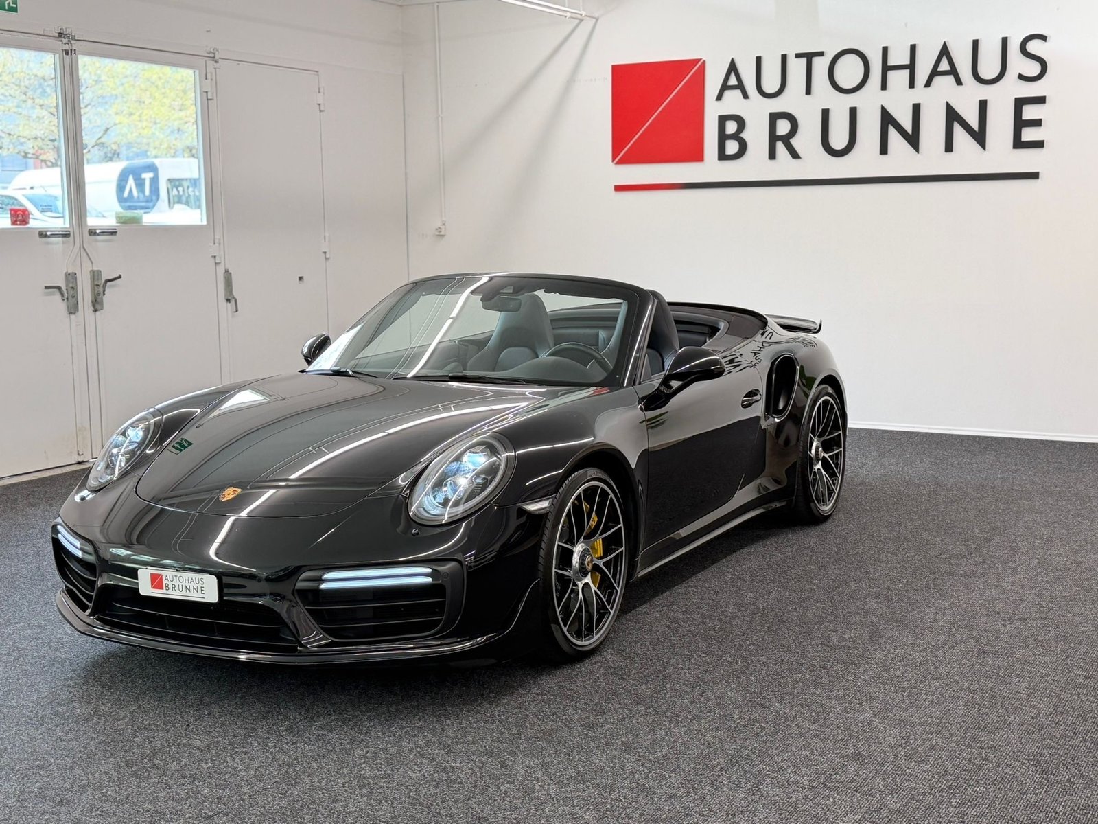 PORSCHE 911 Turbo S Cabrio PDK, Benzin, Occasion / Gebraucht, Automatik - 2