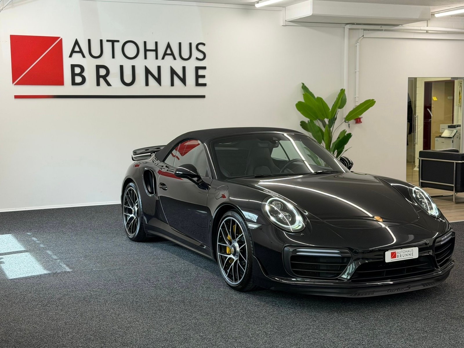 PORSCHE 911 Turbo S Cabrio PDK, Benzin, Occasion / Gebraucht, Automatik - 4