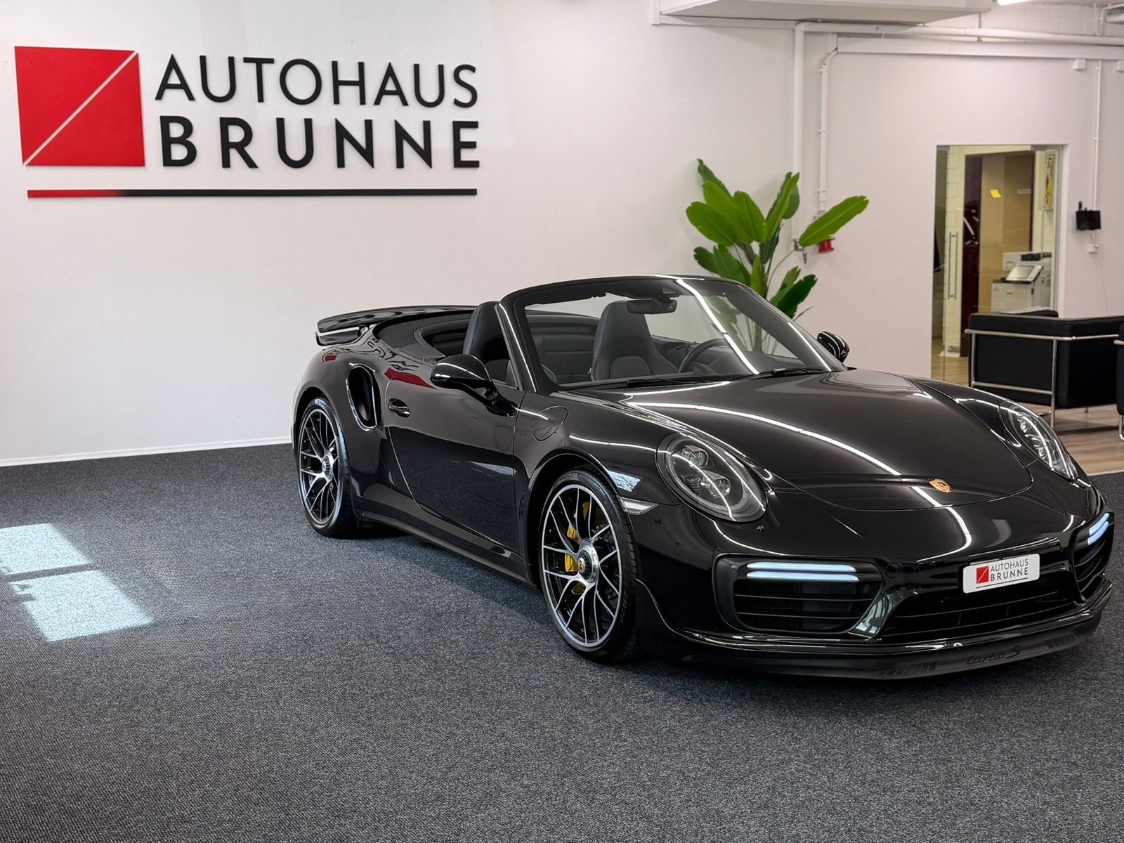PORSCHE 911 Turbo S Cabrio PDK, Benzin, Occasion / Gebraucht, Automatik - 5