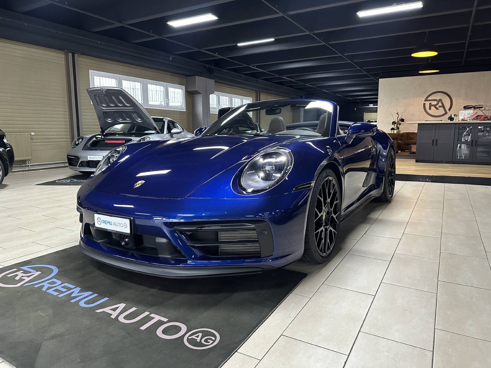 PORSCHE 911 Carrera GTS Cabriolet PDK, Benzin, Occasion / Gebraucht, Automatik - 4