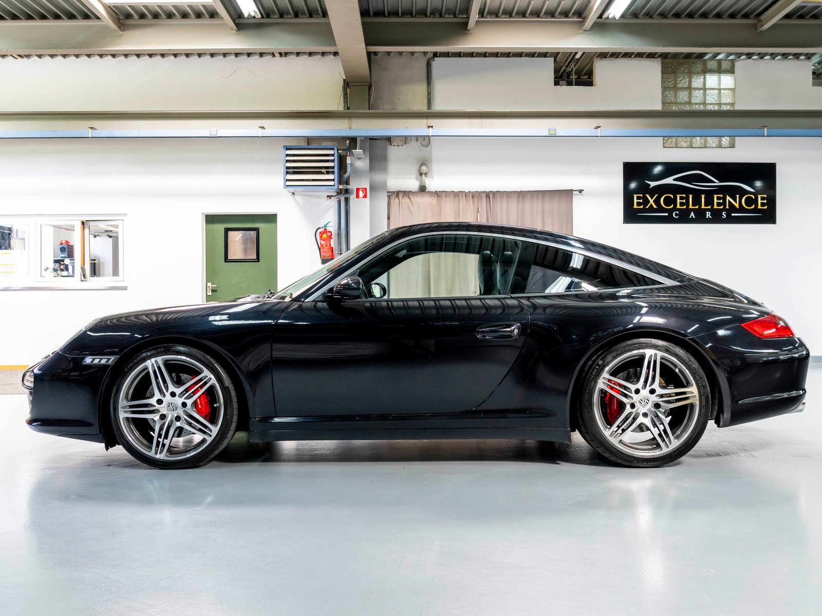 PORSCHE 911 Targa 4S, Petrol, Second hand / Used, Manual - 4