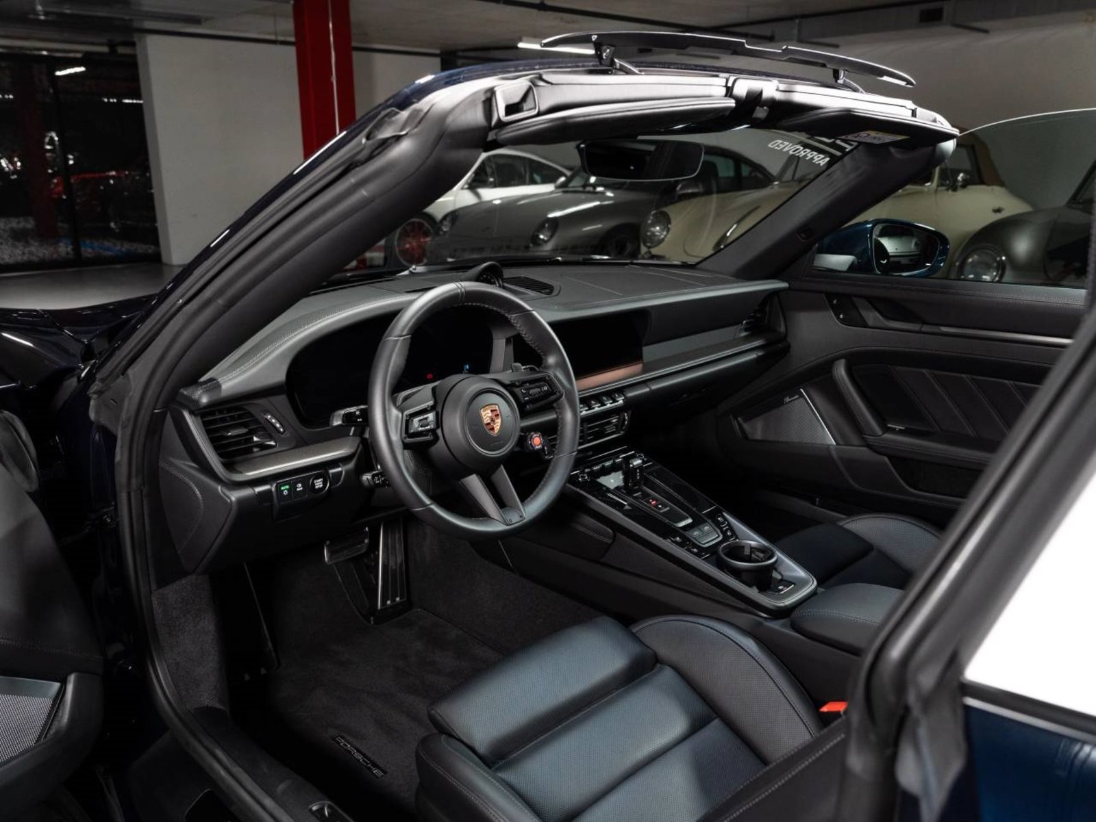 PORSCHE 911 Targa 4 GTS, Mild-Hybrid Petrol/Electric, Second hand / Used, Automatic - 4