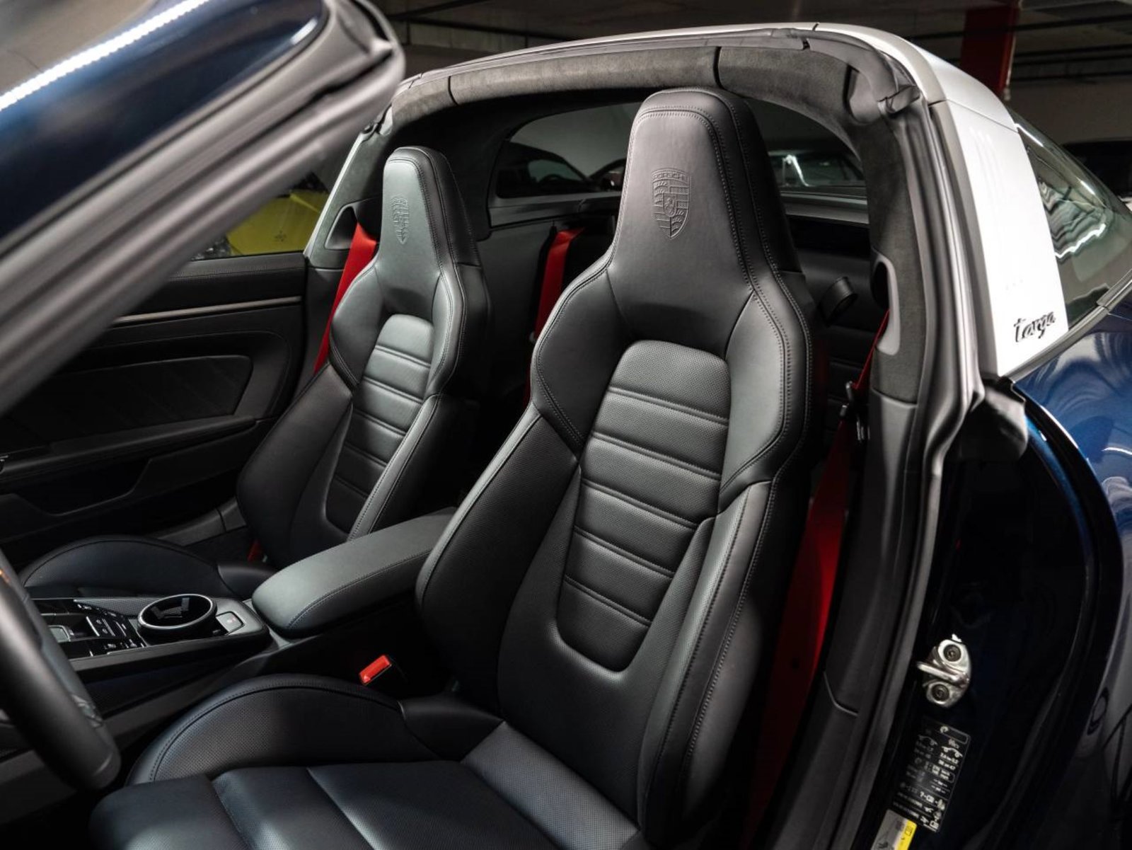 PORSCHE 911 Targa 4 GTS, Mild-Hybrid Petrol/Electric, Second hand / Used, Automatic - 5