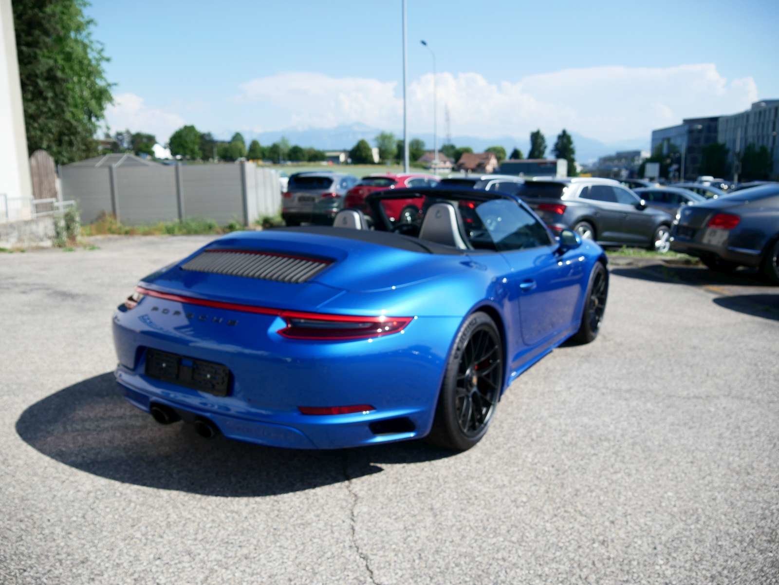 PORSCHE 911 Carrera 4 GTS Cabrio PDK, Benzina, Occasioni / Usate, Automatico - 3