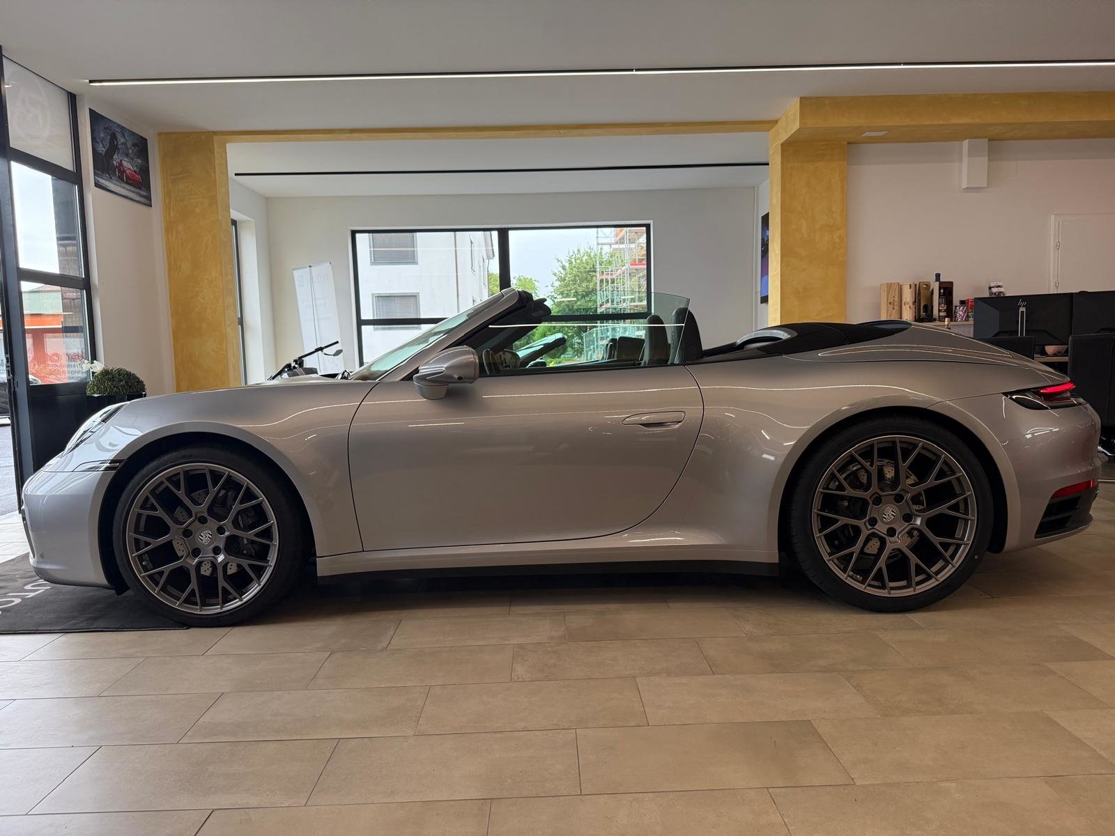 PORSCHE 911 Carrera Cabriolet PDK, Essence, Occasion / Utilisé, Automatique - 6