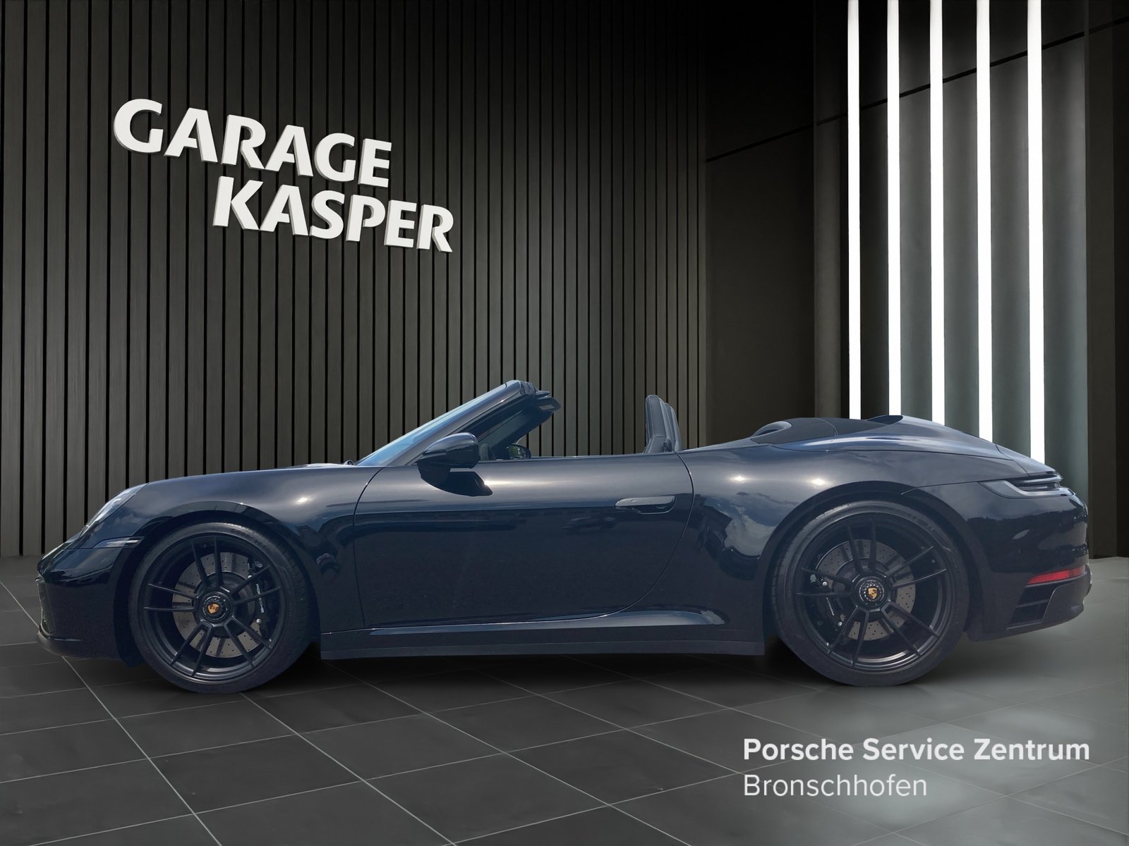 PORSCHE 911 Carrera 4 GTS Cabriolet, Petrol, Second hand / Used, Automatic - 2