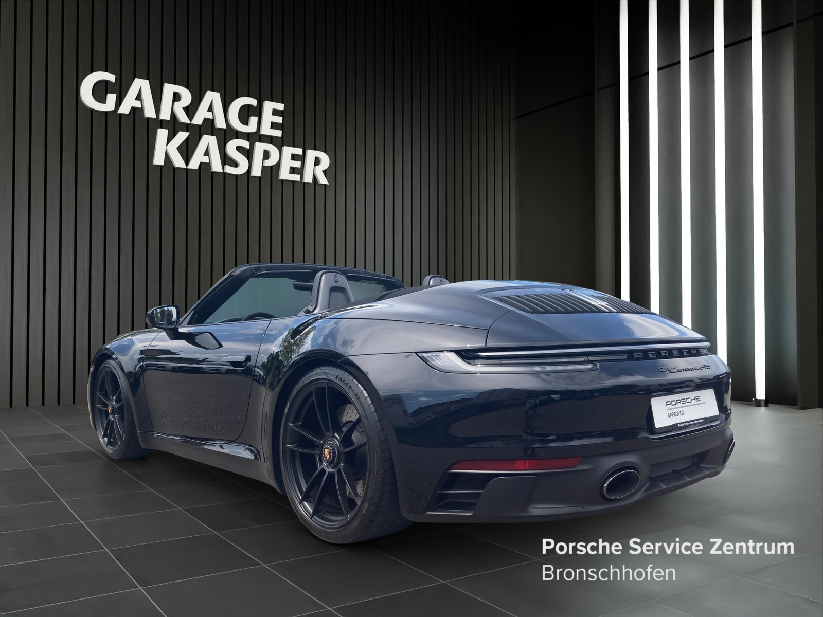 PORSCHE 911 Carrera 4 GTS Cabriolet, Petrol, Second hand / Used, Automatic - 3