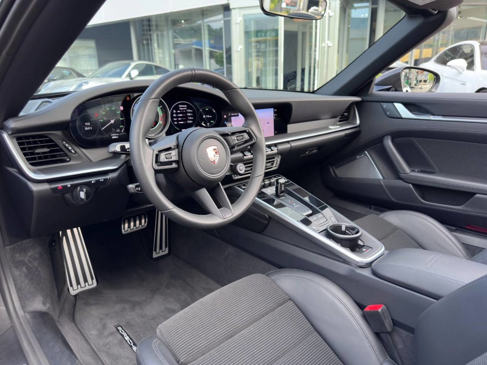 PORSCHE 911 Turbo S Cabriolet, Essence, Occasion / Utilisé, Automatique - 4