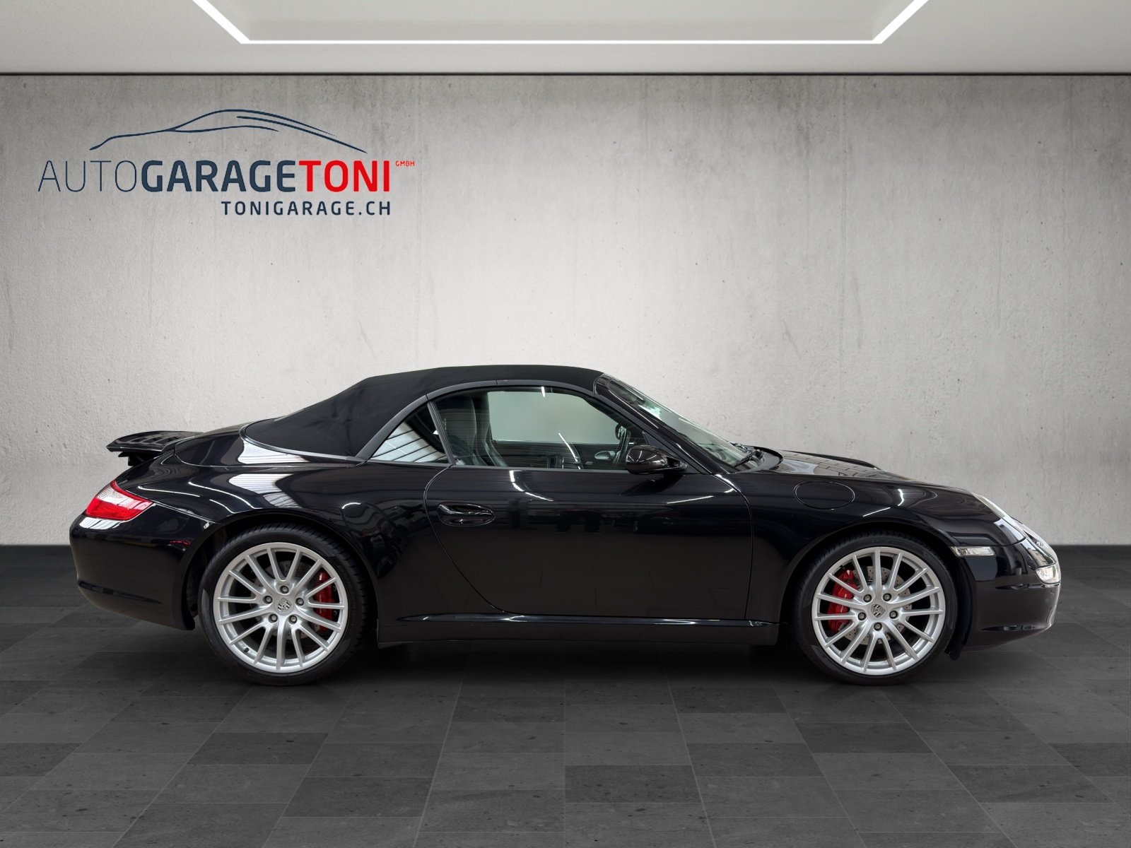 PORSCHE 911 Cabrio Carrera S, Petrol, Second hand / Used, Manual - 6