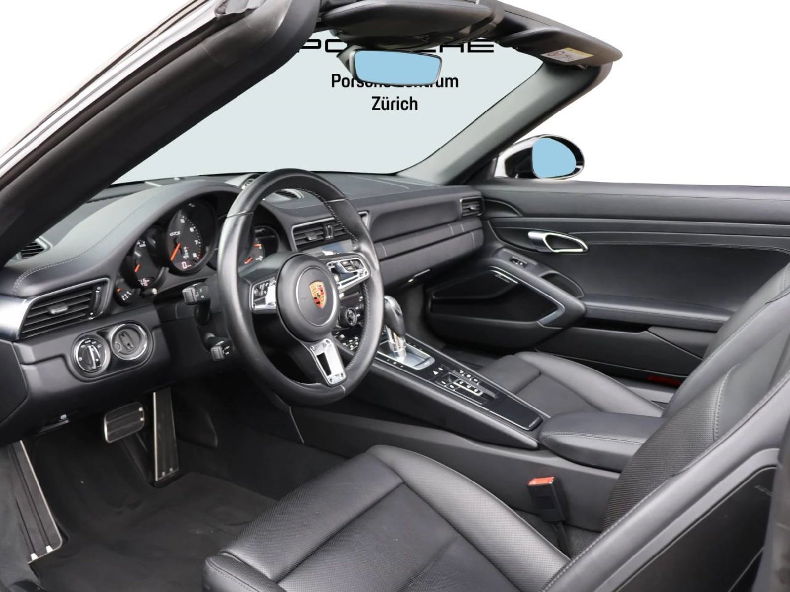 PORSCHE 911 Carrera 4 GTS Cabriolet, Petrol, Second hand / Used, Automatic - 4