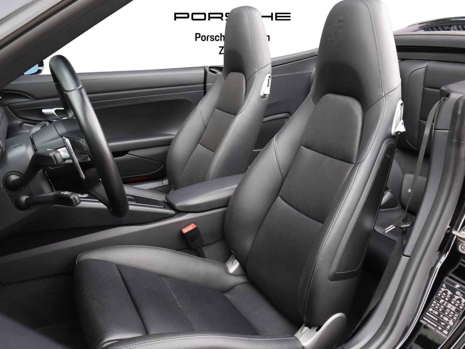 PORSCHE 911 Carrera 4 GTS Cabriolet, Petrol, Second hand / Used, Automatic - 5