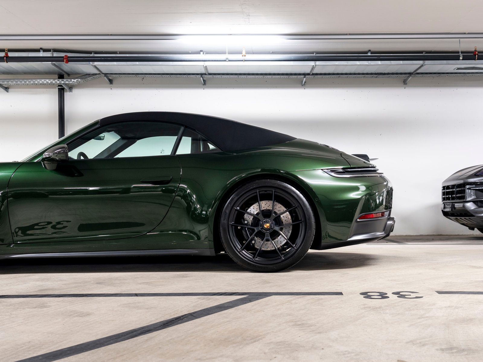 PORSCHE 911 Carrera 4 Cabriolet GTS PDK, Hybride Intégral Essence/Électricité, Occasion / Utilisé, Automatique - 7
